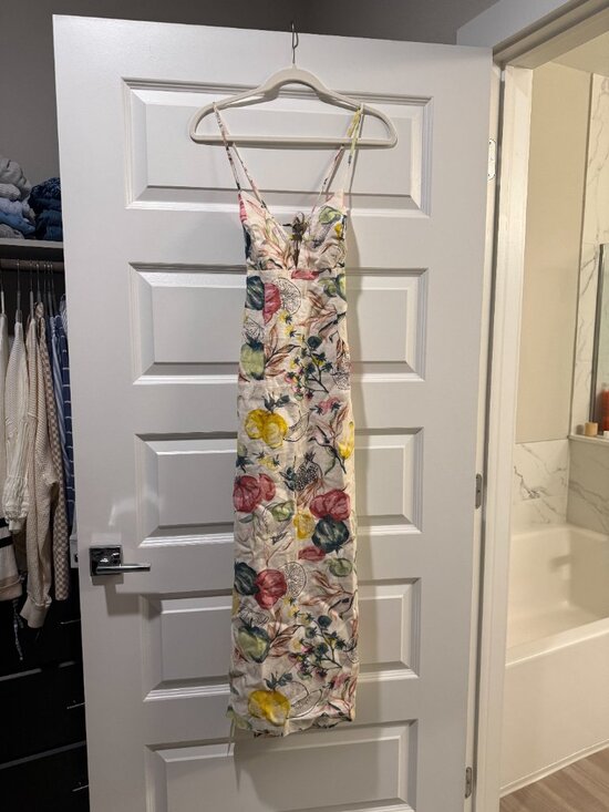 Abercrombie & Fitch Dresses & Skirts - Never Worn Abercrombie Linen Tie Back Fruit Dress